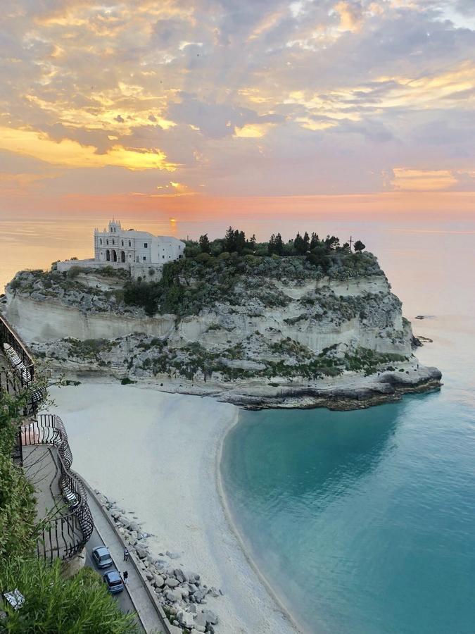 Residenza Vanvitelli โตรเปอา ภายนอก รูปภาพ