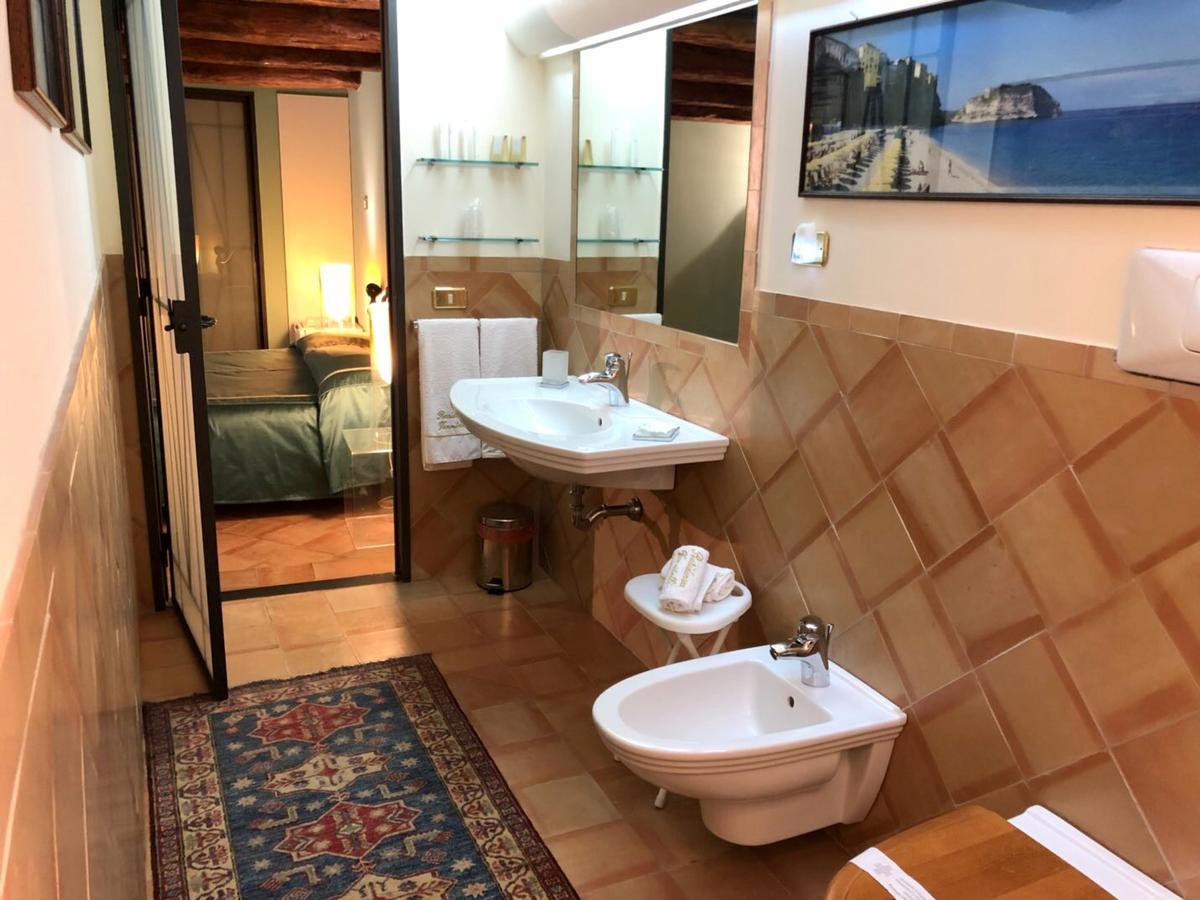 Residenza Vanvitelli โตรเปอา ภายนอก รูปภาพ