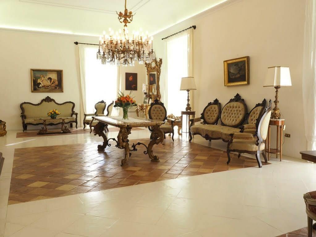 Residenza Vanvitelli โตรเปอา ภายนอก รูปภาพ